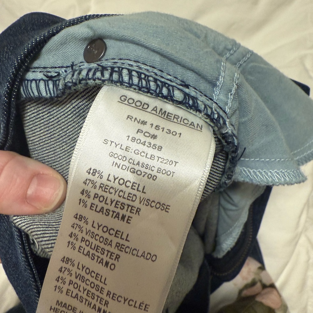 Good American Classic Boot Cut Jeans